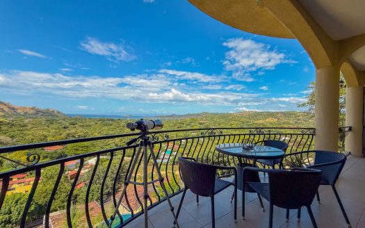 Colinas Turquesa L4 – One of Coco’s Best Views