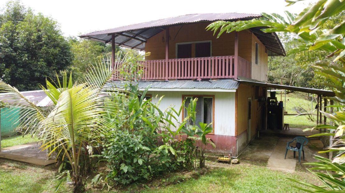 000m2 Gem with Dual Homes in Tinamaste!