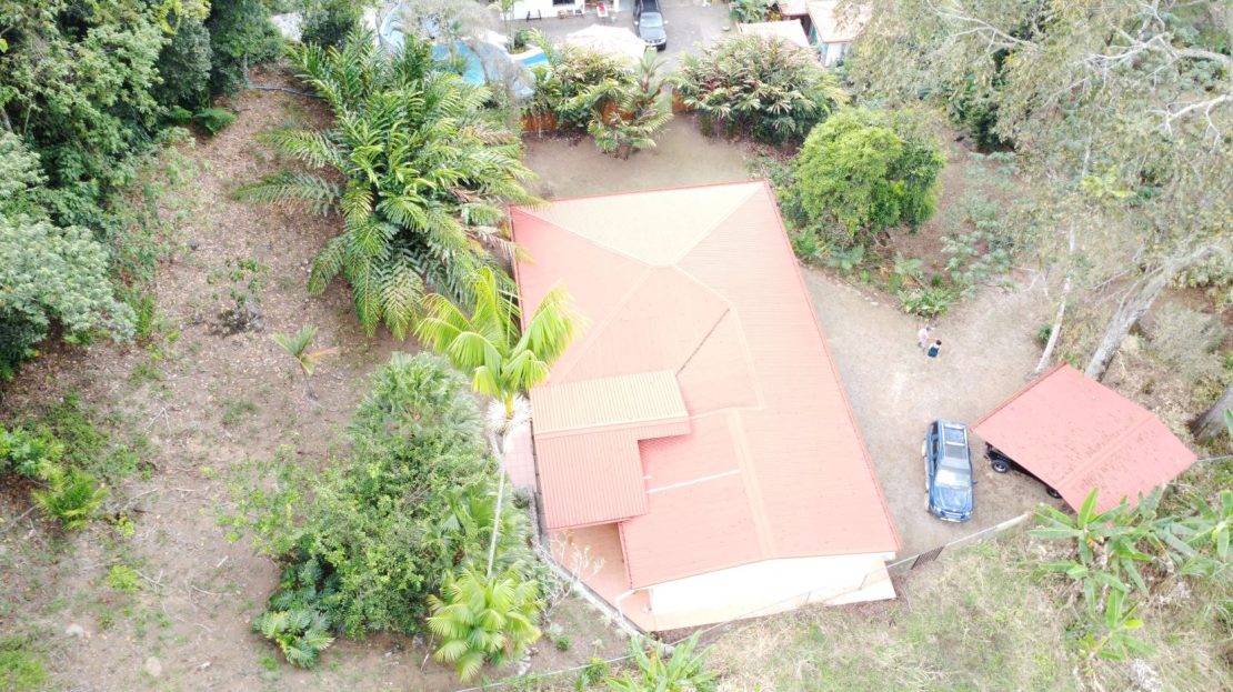 Tranquil 3-Bedroom Home with Natural Spring Water Near FUDEBIOL Reserve in Quebradas