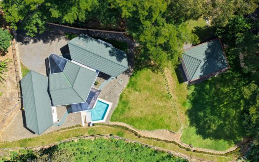 Modern designs in a natural setting in Atenas