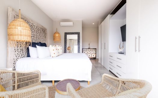 Elegant Ocean-Area Apartment for Rent in Jacó Bay | Designed by a Top Costa Rican Interior Designer