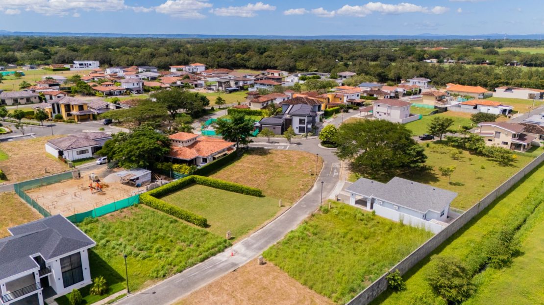 Guanacaste - Corner Lot for Sale with Volcano View