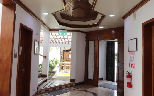 Unique Opportunity in La Sabana: Ideal Property for Clinic, Development, or Business Center