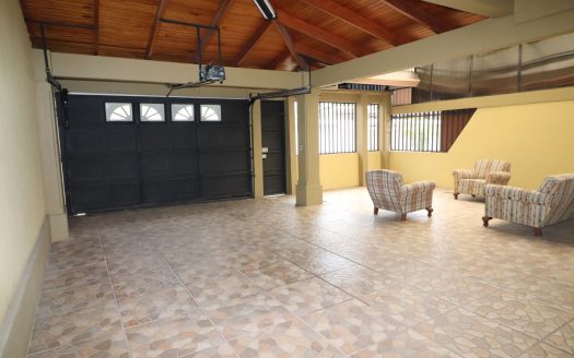 HOUSE FOR RENT TROPICANA NORTE – ALAJUELA