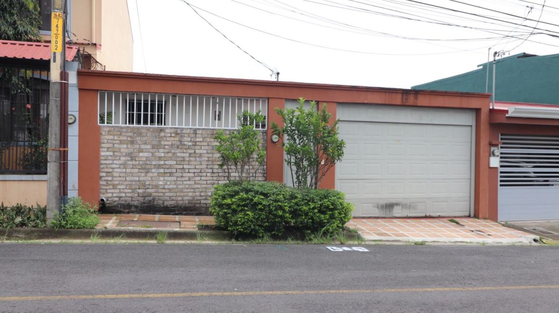 HOUSE FOR SALE RESIDENTIAL DEL REY -ALAJUELA