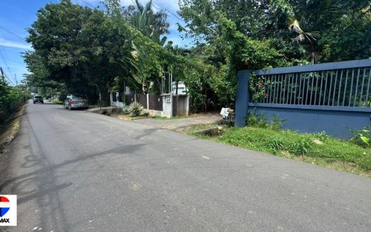 “High-Potential 228m2 Lot in Calle Hermosa / Playa Hermosa / Jaco"