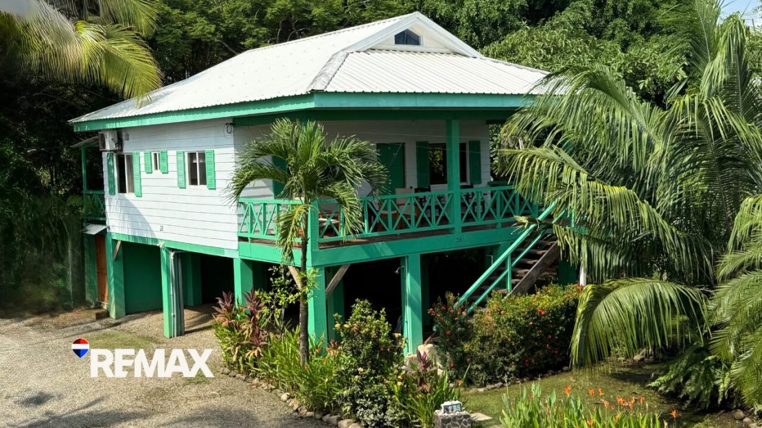 Garabito Central Pacific Costa Rica>Hermosa Beach For Sale 96837 | RE/MAX Costa Rica Real Estate