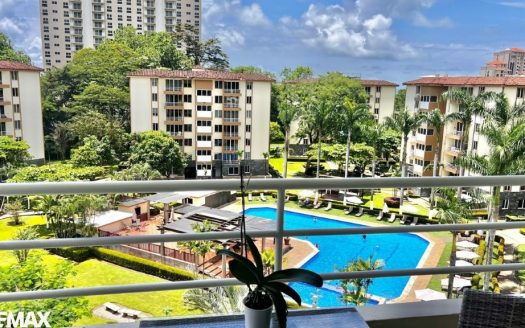 Two Bedroom Penthouse Condo with Pool View I Jaco Beach