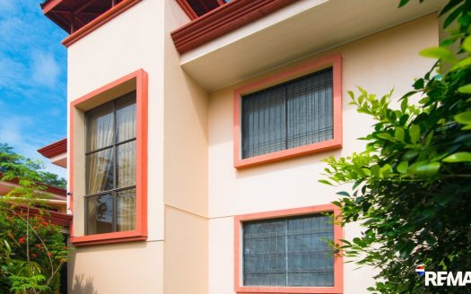 Turnkey | Private Pool Home