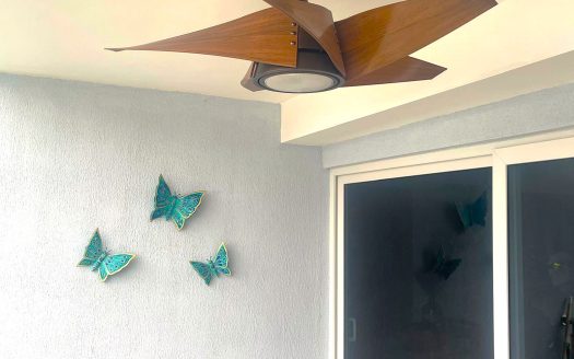 Jaco Downtown Condo One Block from the Beach