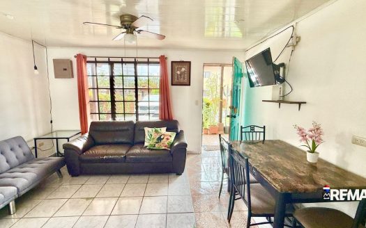 Central Jaco Beach Home