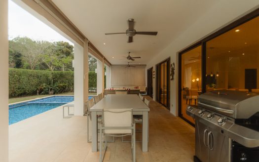 Income-Generating Luxury Retreat in Herradura – $78K Annual Income, 9.2% Cap Rate, Fully Managed Elegance