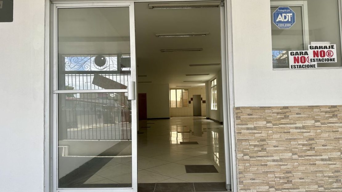 Commercial property in Cartago – two-story office building for sale or rent