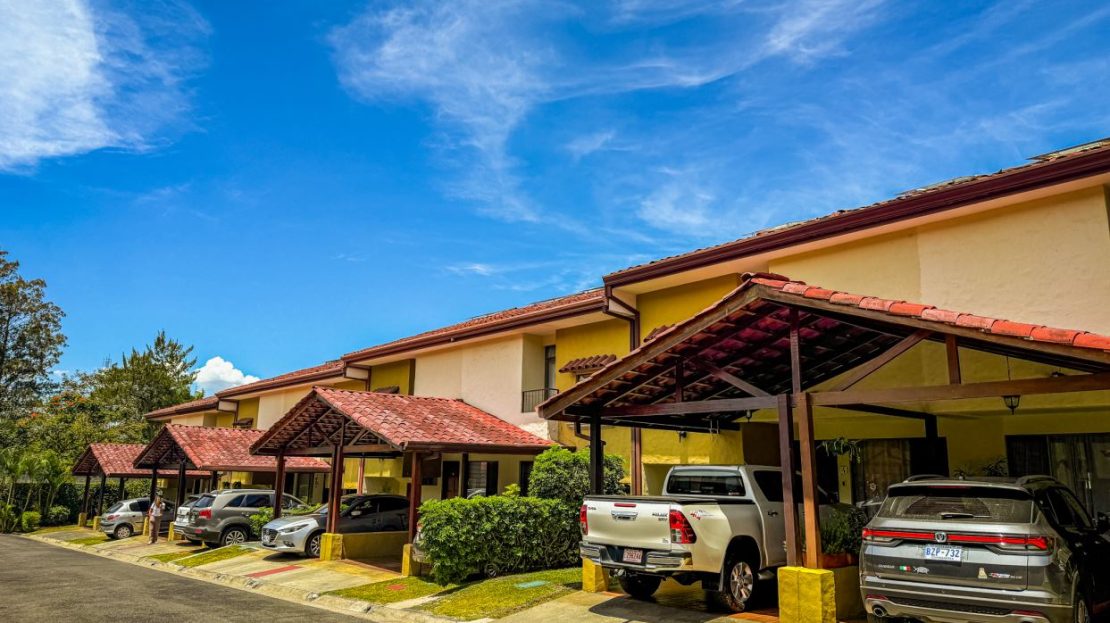 Furnished House for Sale in a Condominium in Escazú