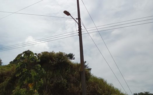 Lot in OSA near the coastal road, in a lightly traveled and very tranquil location.