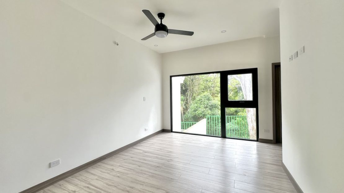 Brand New House for Sale – Santa Ana