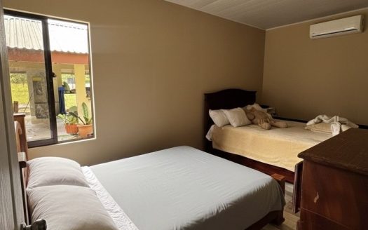 House for Sale with Large Lot and High Construction Potential in La Fortuna de San Carlos