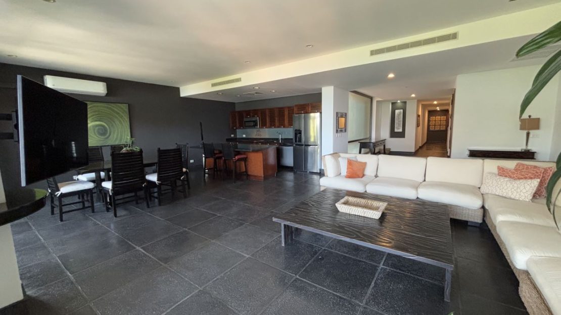 Spacious & Elegant | 3 Bedrooms | Ocean & Garden Views Apartment