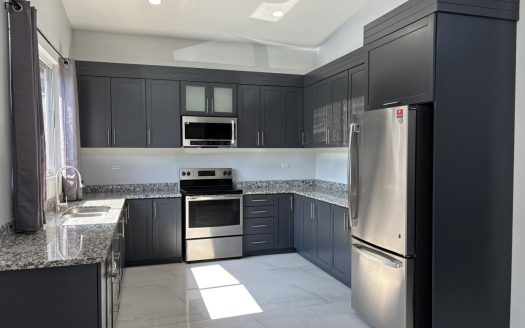 Spacious Coastal Oasis — 10 Mins to Beach, Marina & National Park