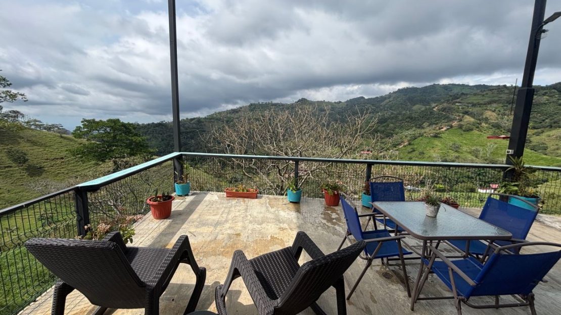 Unique style home in neighborhood with Pacific Ocean views