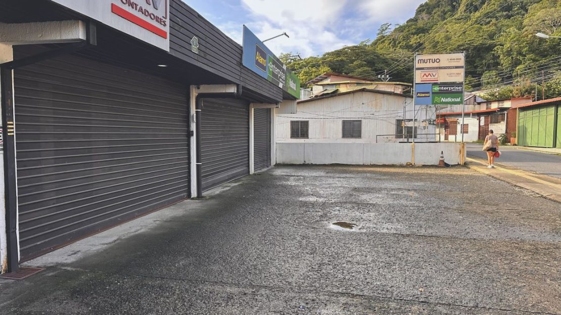 Prime Commercial Property in the Heart of Quepos/Manuel Antonio – Income-Producing