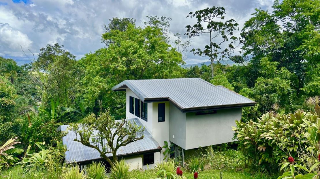 Development Potential & 5-Star AirBnB Success