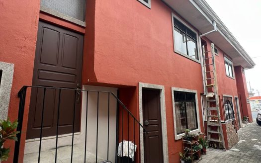 inversión: Edificio de 11 apartamentos en Cartago CR MM