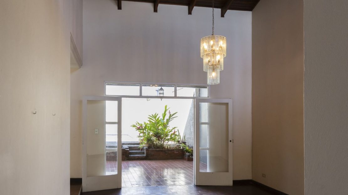 For Sale-Spacious House in Rohrmoser