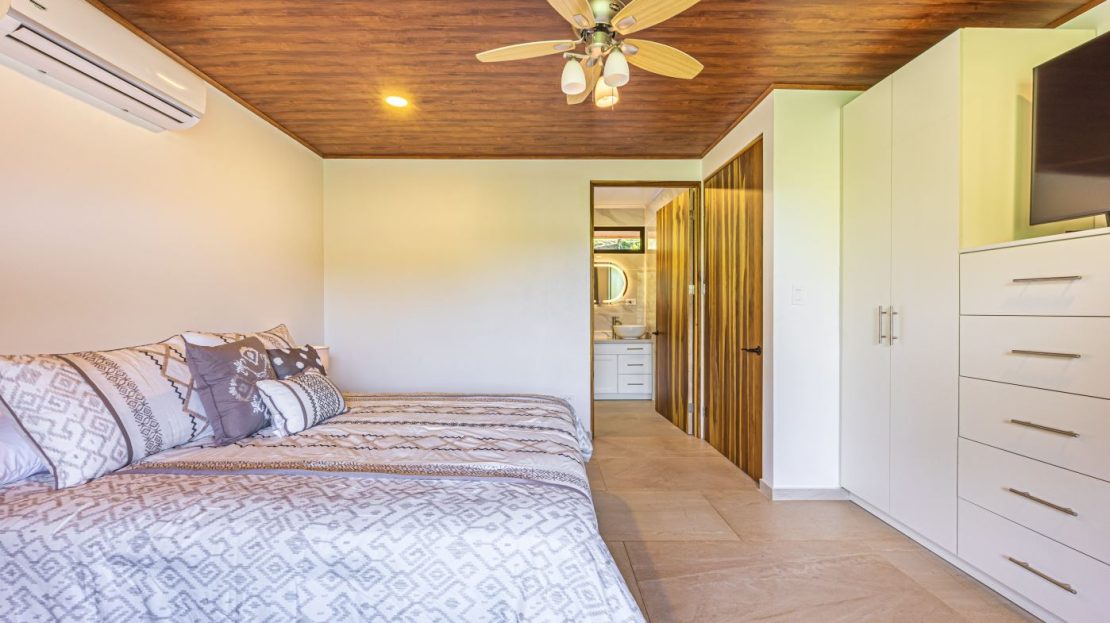 Beautiful Brand New Home for sale on a 50-Acre in Quepos Costa Rica