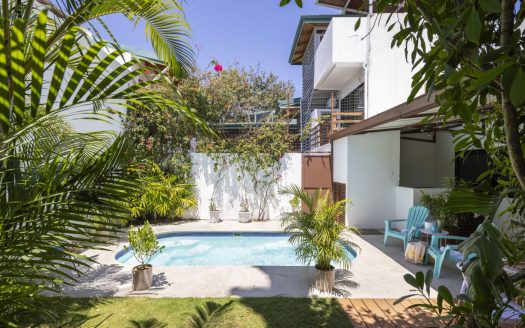Modern 3-Bedroom Villa with Pool & Terrace – Just Steps from Bejuco Beach