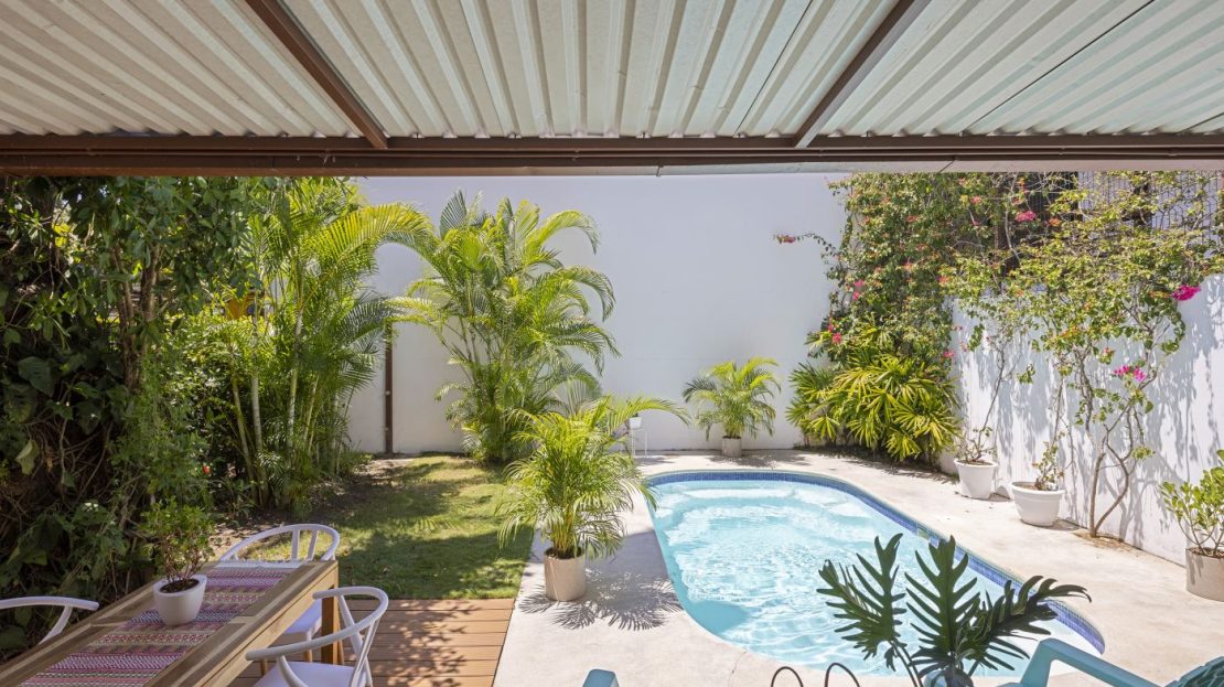 Modern 3-Bedroom Villa with Pool & Terrace – Just Steps from Bejuco Beach