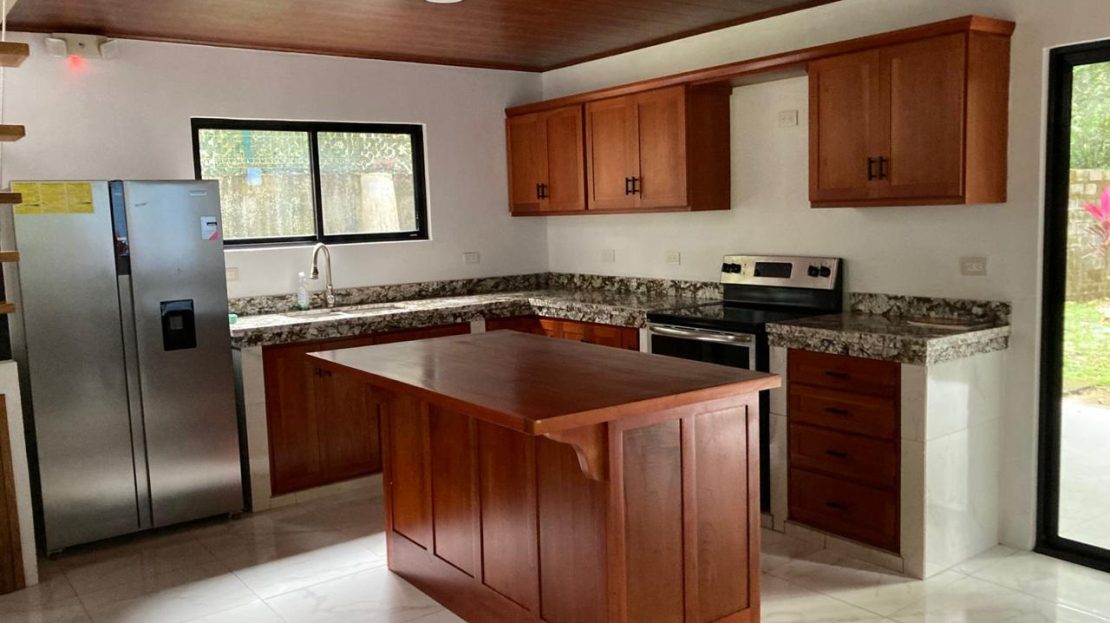 Osa>Uvita For Sale 35936 | RE/MAX Costa Rica Real Estate