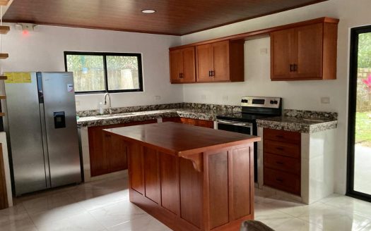 Osa>Uvita For Sale 35936 | RE/MAX Costa Rica Real Estate