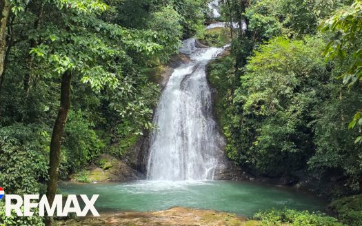 Other Locations>La Gloria For Sale 101110 | RE/MAX Costa Rica Real Estate