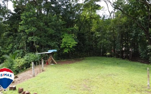 PRIVET AND SECLUDED LOT / SAN ANTONIO DE TULIN