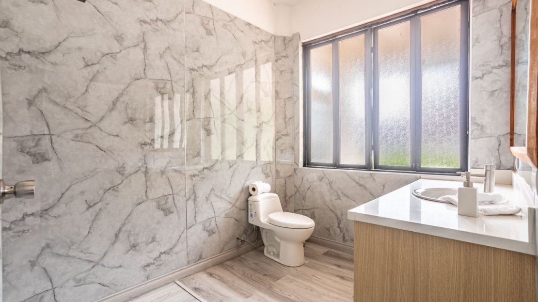 For Sale: Charming Studio Villa in Manuel Antonio Beach