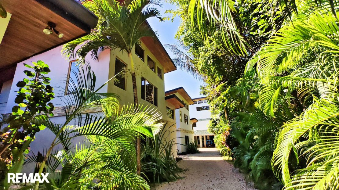 PROVEN INCOME- 3 BEDROOM-2 BUNGALOW IN MAIN GUIONES Guanacaste | REMAX