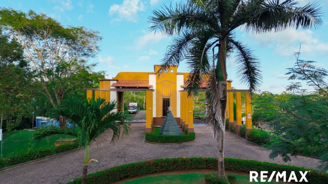 Parrita>Esterillos For Sale 101482 | RE/MAX Costa Rica Real Estate