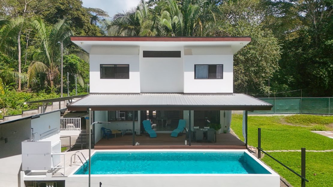 Parrita>Esterillos For Sale 102206 | RE/MAX Costa Rica Real Estate