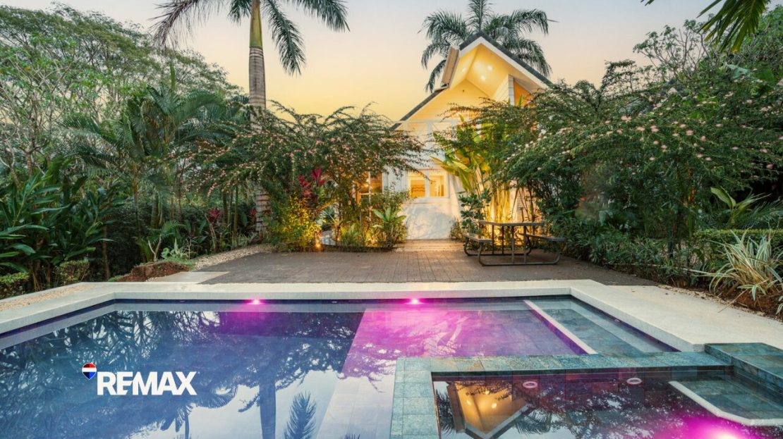 Parrita>Esterillos For Sale 98460 | RE/MAX Costa Rica Real Estate