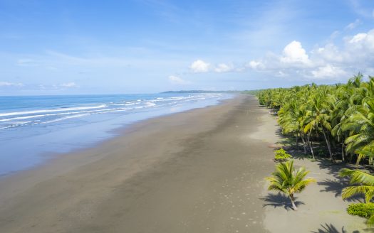Beachfront prime lot for sale in Esterillos Este