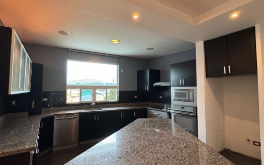 Investment opportunity, Apartment for sale in Guayabos-Curridabat