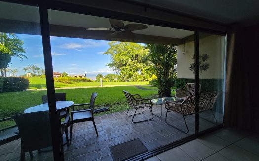 3-Bedroom Ground-Floor Condo in Nativa Resort