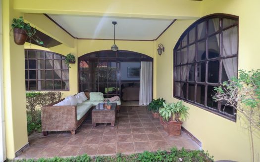 One-Story Home for Sale in Santo Domingo de Heredia, Costa Rica