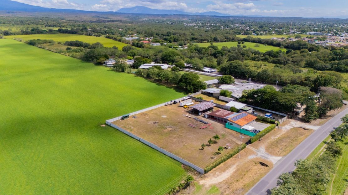 High-Potential Commercial Property on the Pan-American Highway – Liberia