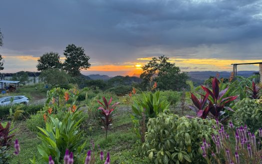 Villa El Cielo, Off-Grid Luxury Home