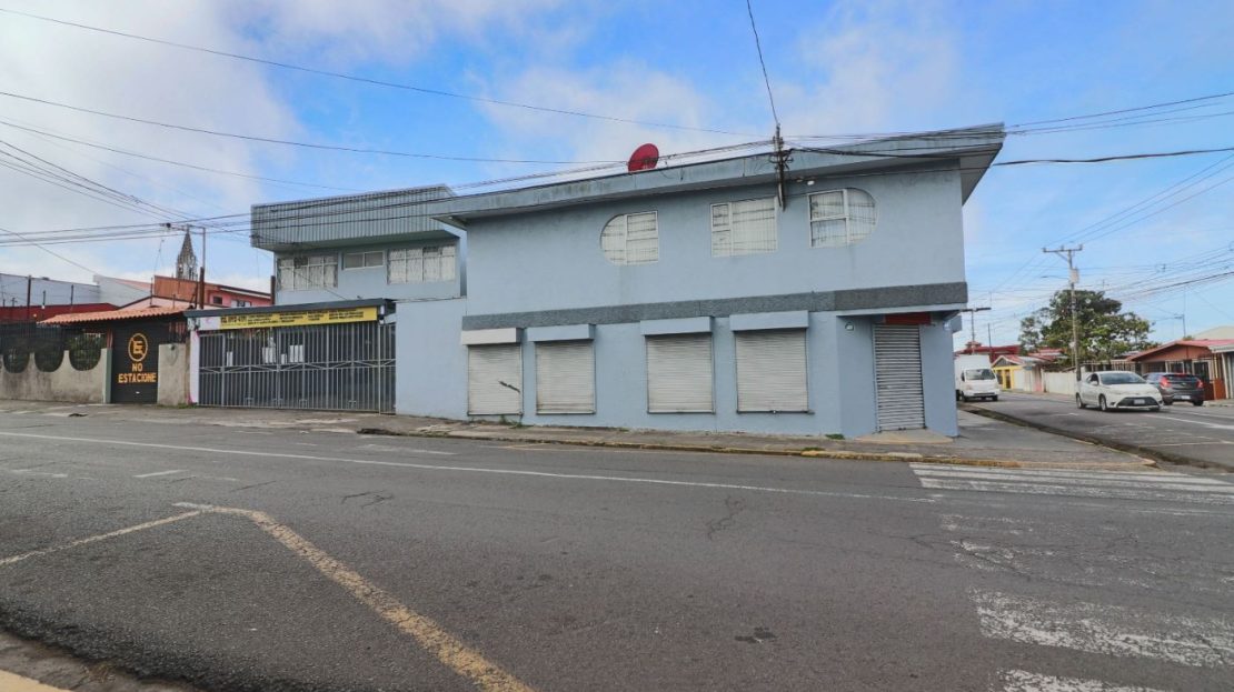 FOR SALE – Buildings in San Isidro de Coronado for Investment