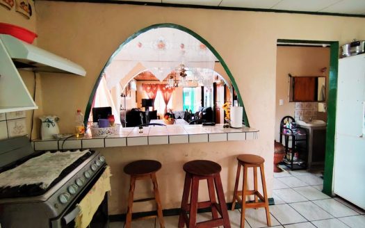 Property for sale: 942 m² with home and independent apartment