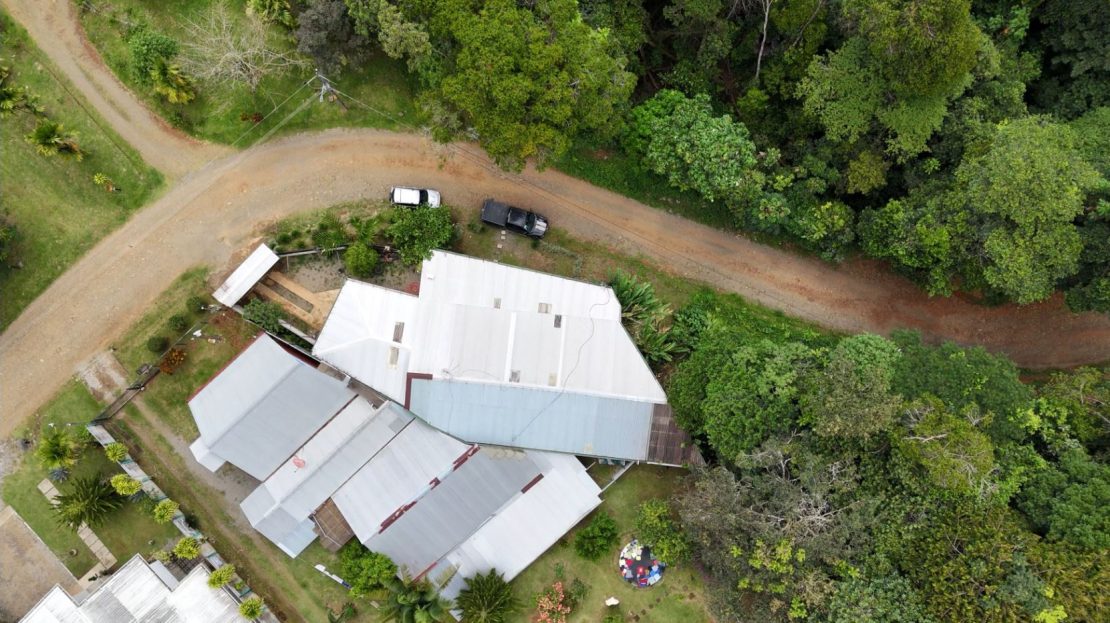 House With Guaranteed Extra Income: Live Peacefully In Otro Mundo