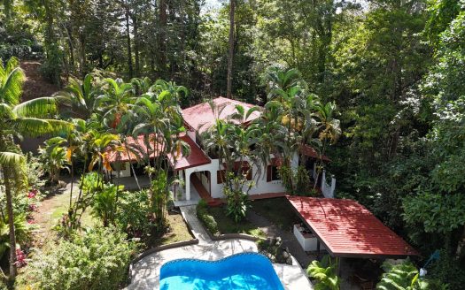 Exceptional Multi-Home Property in Manuel Antonio – Ideal for Investment or Extended Family Living